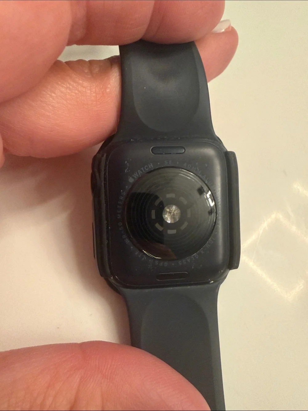 Apple Watch SE 2nd generation w/ cellular Black Silicone Band + waterproof case